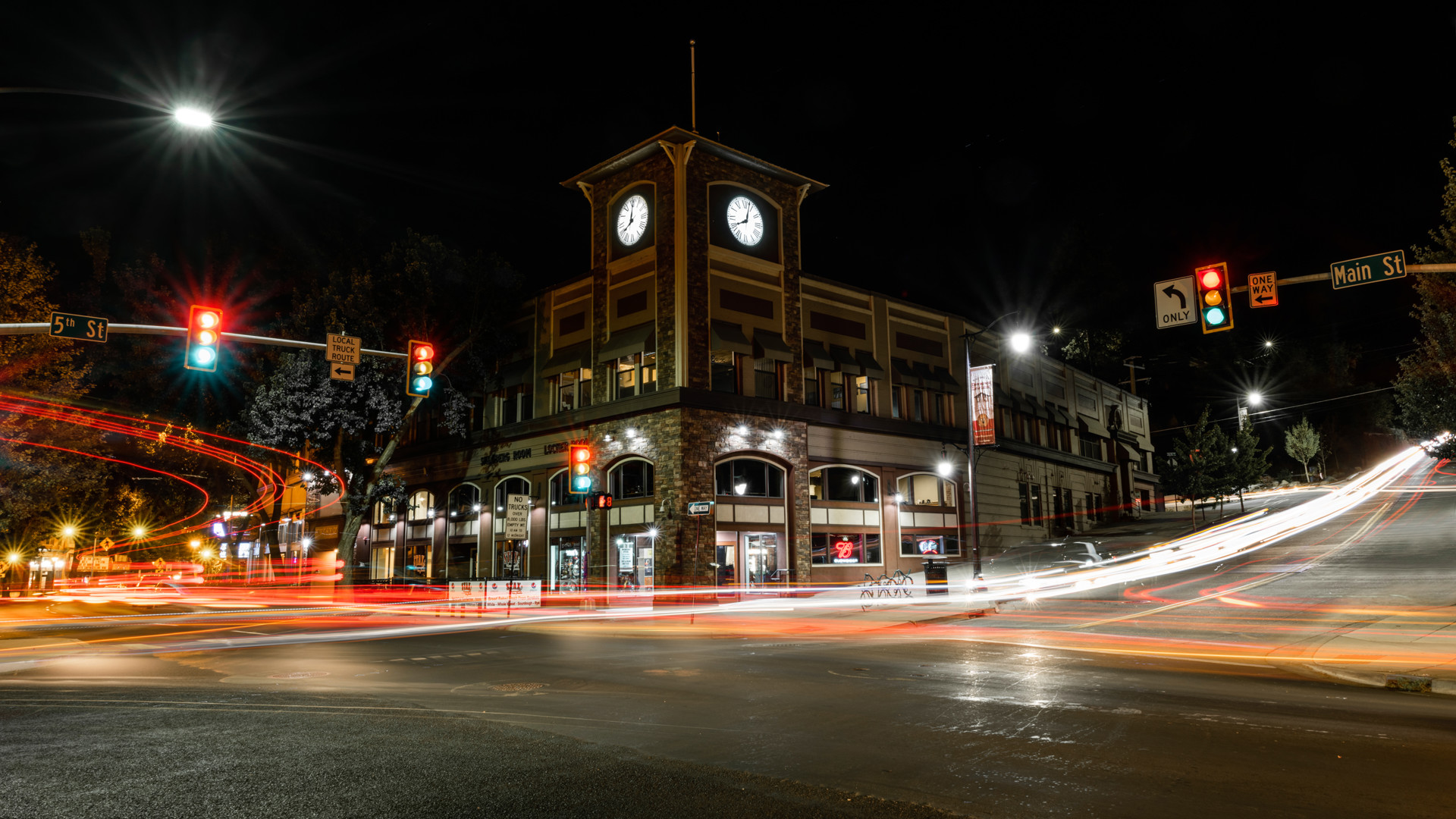 Building in downtown Lewiston at night